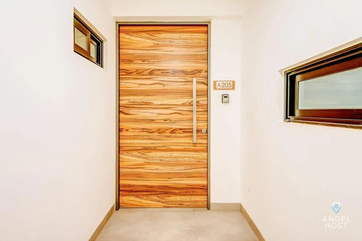 Condo With Amenities Sleeps 8 Roof Pool Gym Playa del Carmen Holiday home